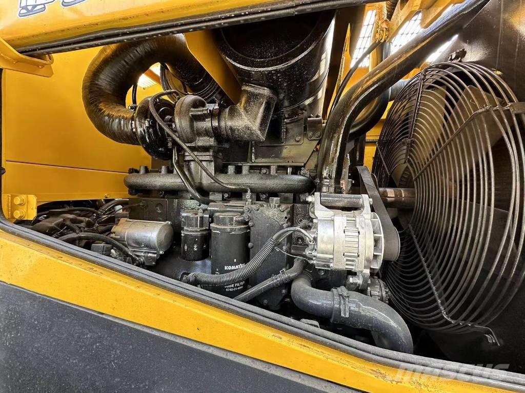 Komatsu WA 380 Chargeuse sur pneus