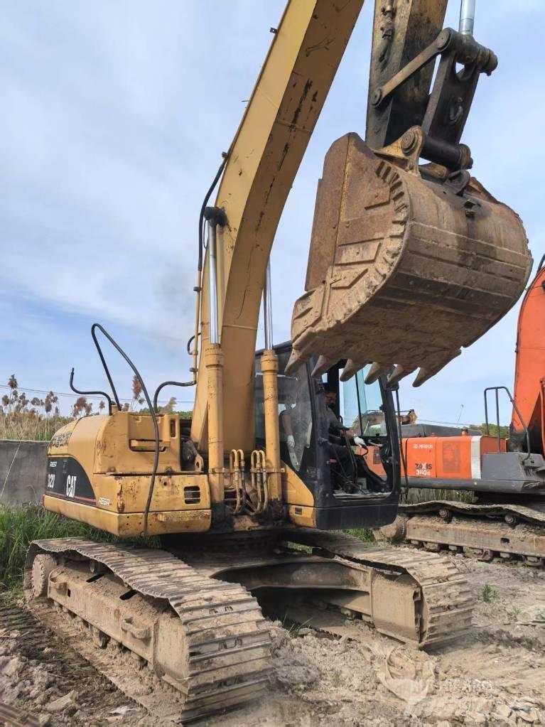 CAT 320 C Pelle sur chenilles