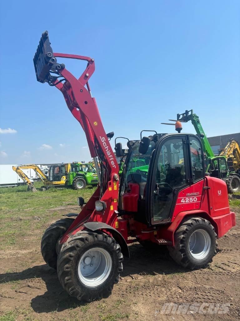 Schäffer 4250 Mini chargeuse