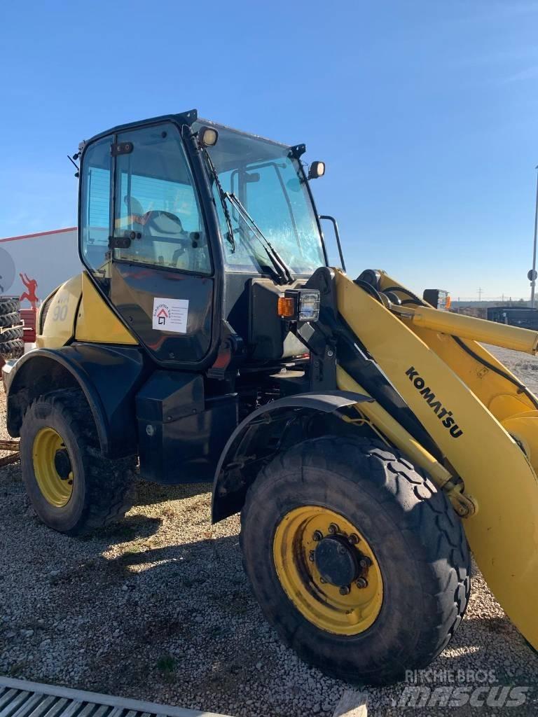 Komatsu WA 90-6 Chargeuse sur pneus