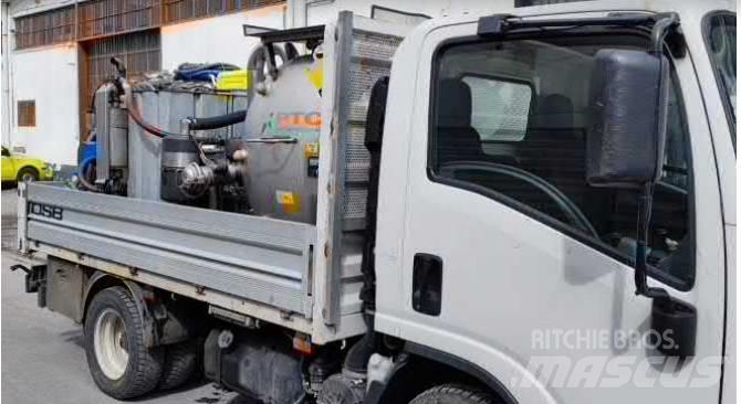 Isuzu N 1R 87A Camion Fourgon