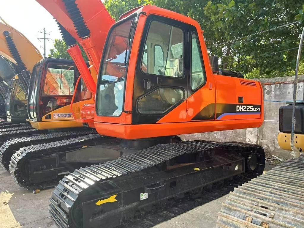 Doosan DH 225 LC-7 Pelle sur chenilles