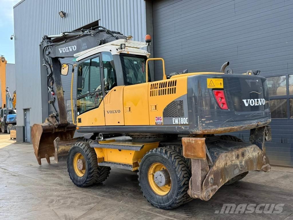 Volvo EW180C Pelle sur pneus