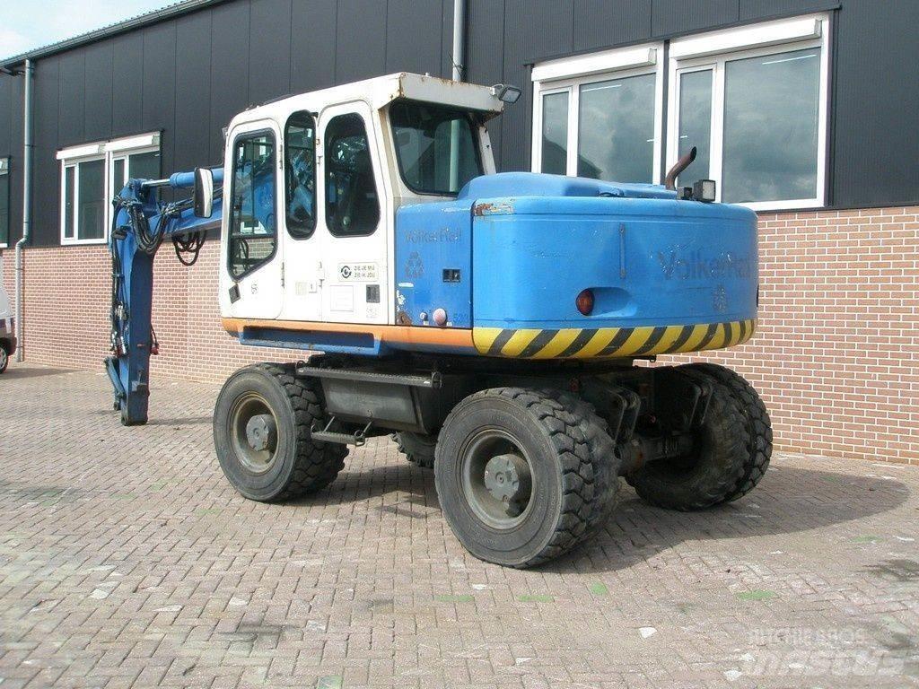 Atlas 1404 Pelle sur pneus