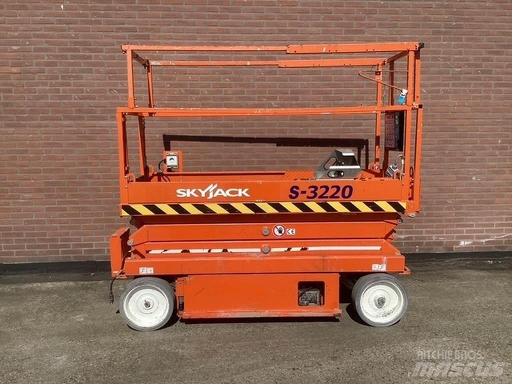 SkyJack SJIII3220 Nacelle ciseaux