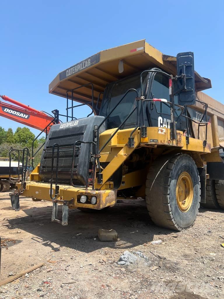 CAT 773 F Tombereau rigide