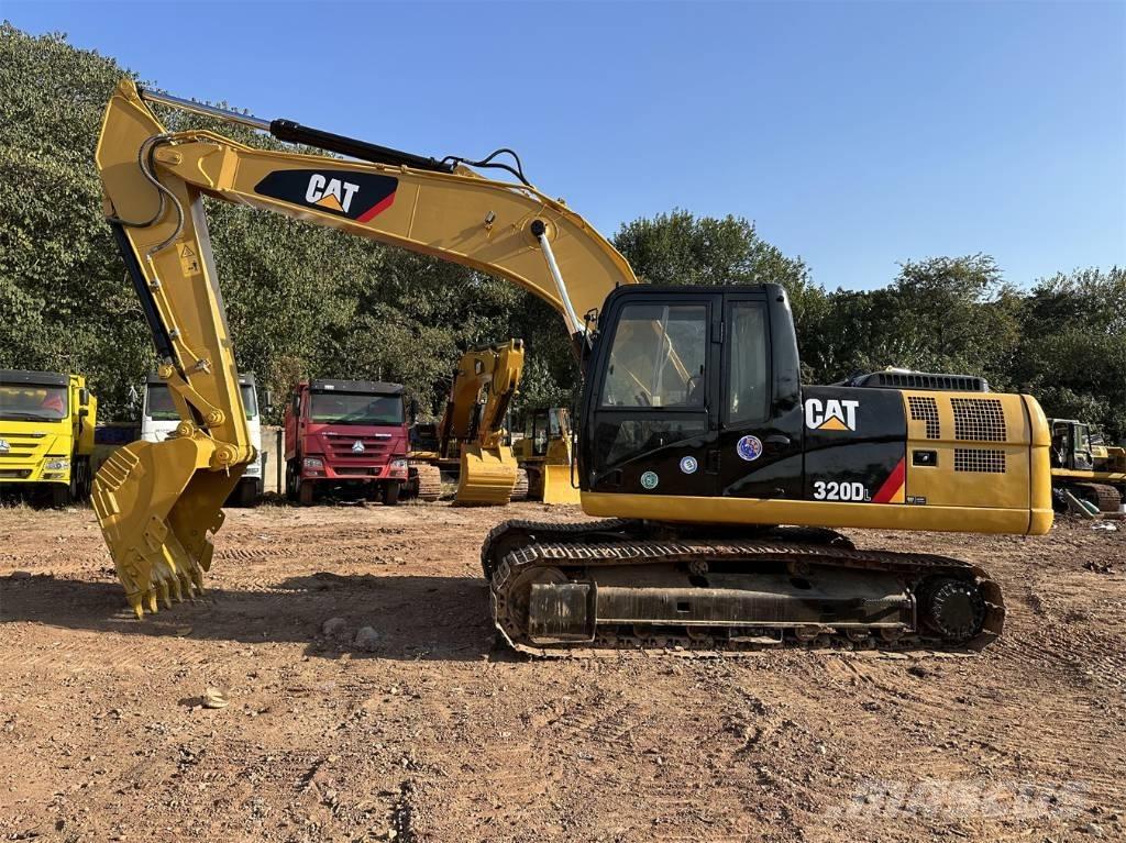 CAT 320D Pelle sur chenilles