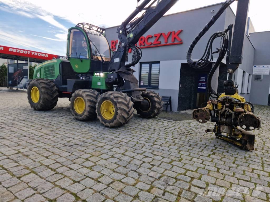 John Deere 1070 E Abatteuse
