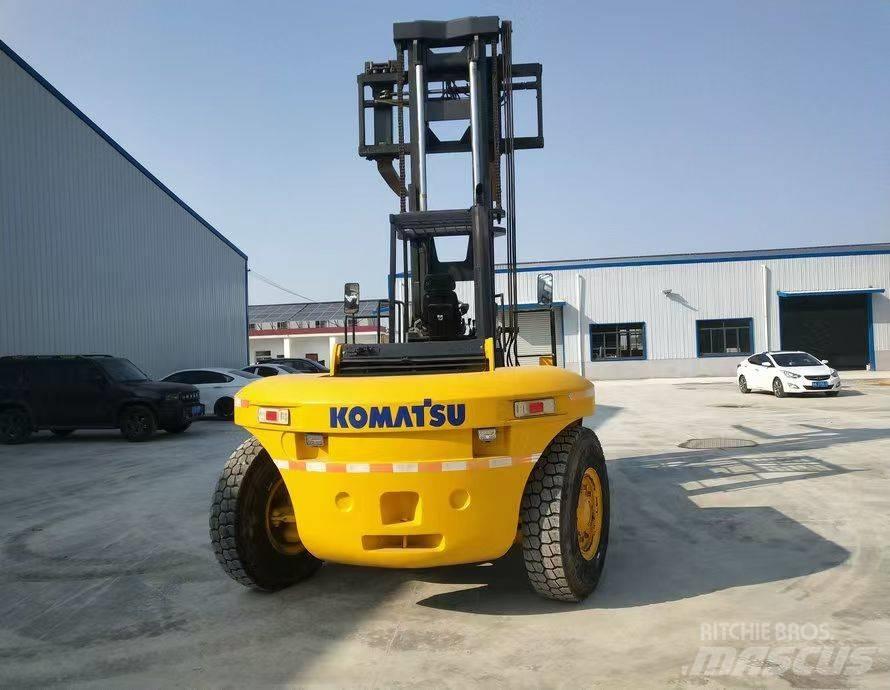 Komatsu FD 200 Chariots diesel