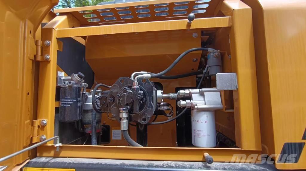 Sany SY 215 C Pelle sur chenilles