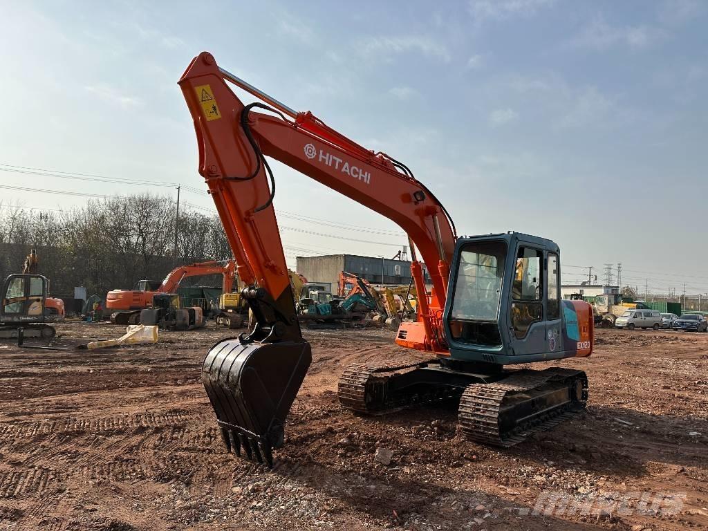 Hitachi EX 120 Pelle sur chenilles