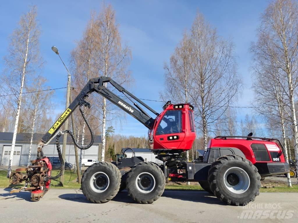 Komatsu 951 Abatteuse