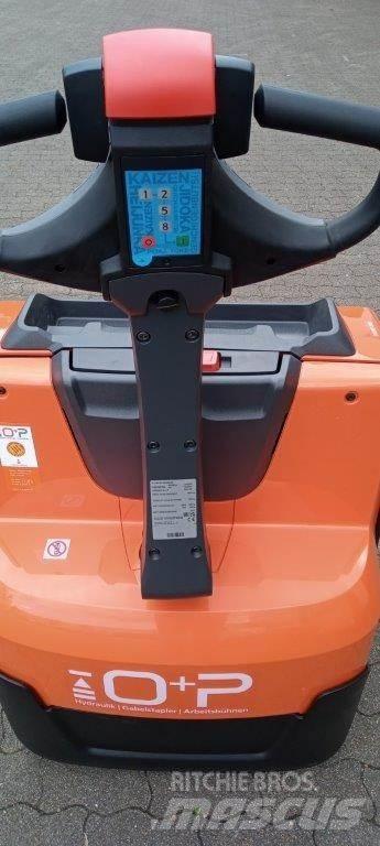 Toyota LWE 200 Transpalette accompagnant