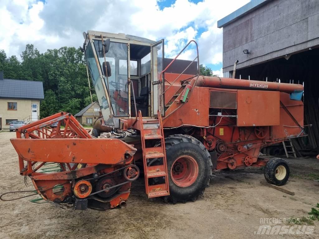 Laverda M152 Moissonneuse batteuse