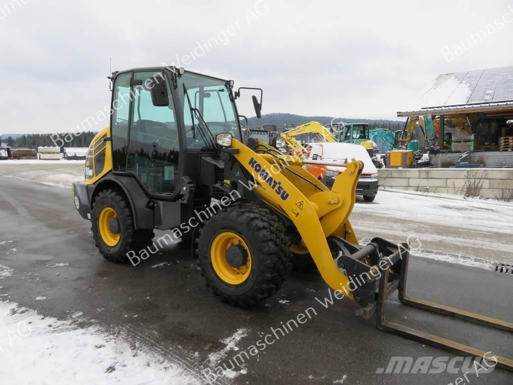 Komatsu WA 70 M-8 Chargeuse sur pneus