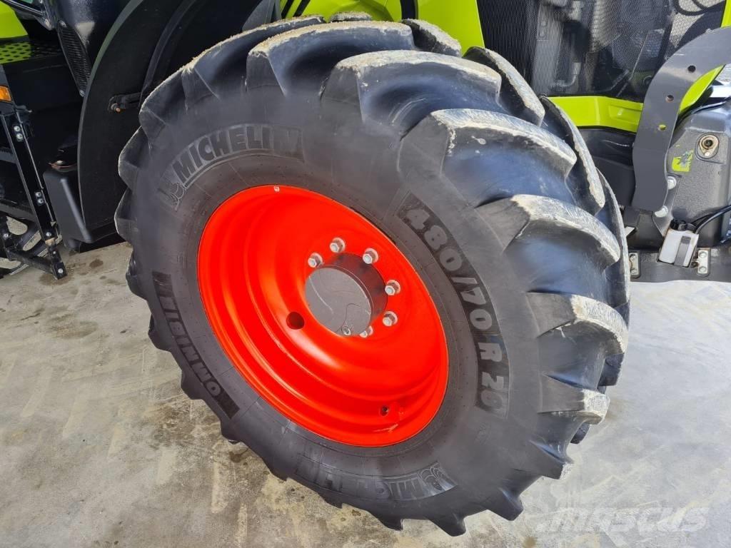 CLAAS 530 cmatic cis+ Tracteur