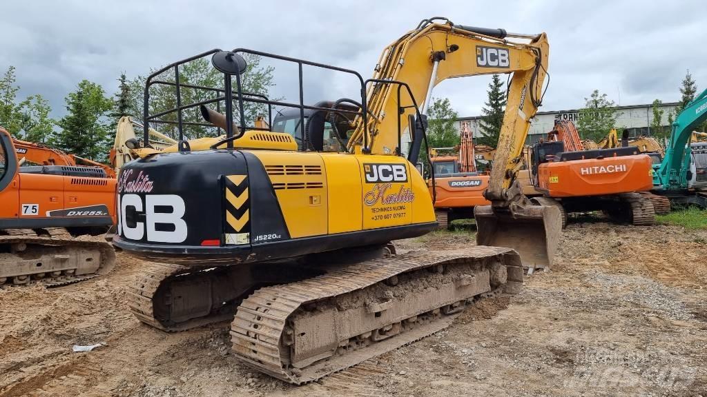 JCB JS 220 LC Pelle sur chenilles