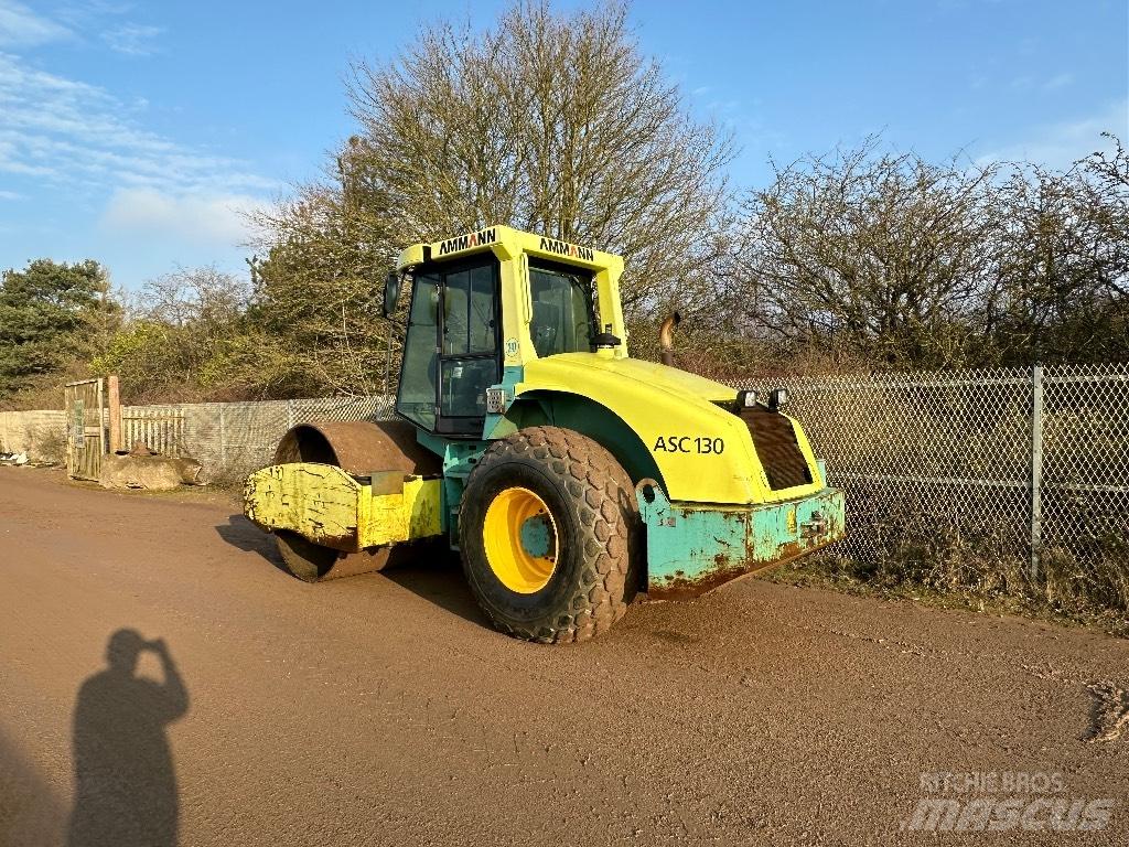 Ammann ASC 130 Rouleaux monocylindre