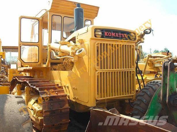 Komatsu d155a-1 Bouteurs sur chenilles