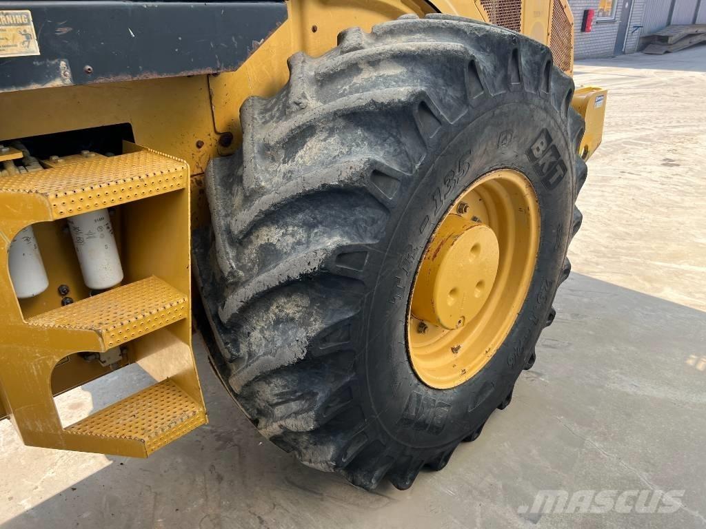 CAT CP76 Rouleaux monocylindre