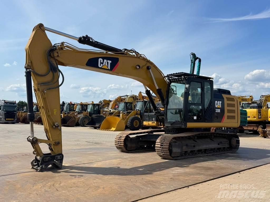 CAT 320E Pelle sur chenilles