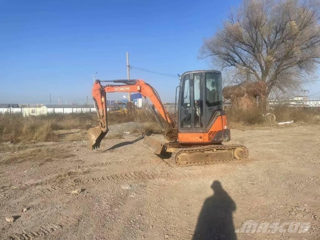 Hitachi ZX 35 U Mini pelle < 7t