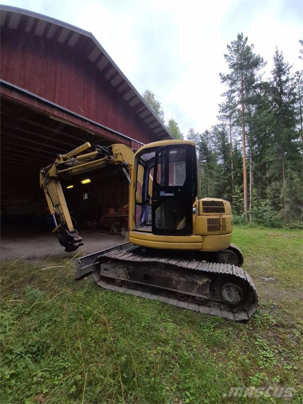 Komatsu PC75 UU Pelle sur chenilles