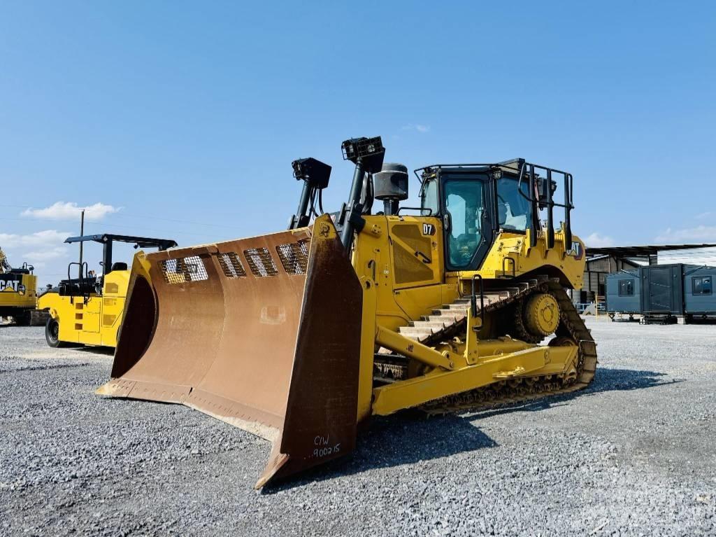 CAT D 7 Bouteurs sur chenilles