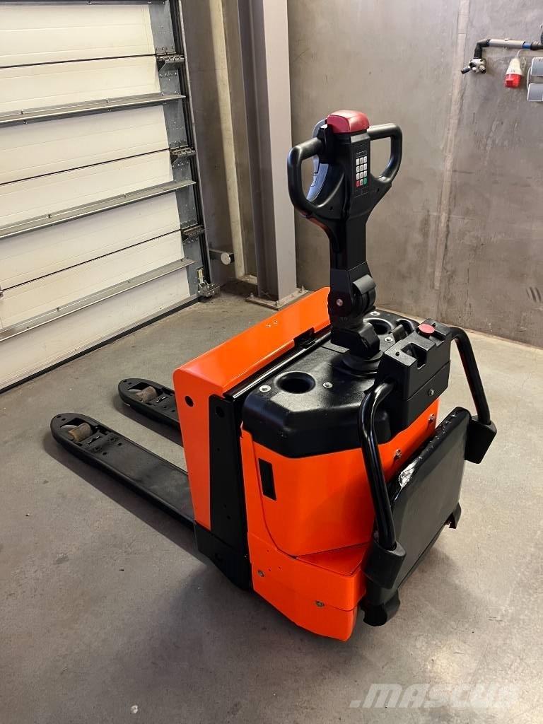 Toyota 7 PML 20 Transpalette accompagnant