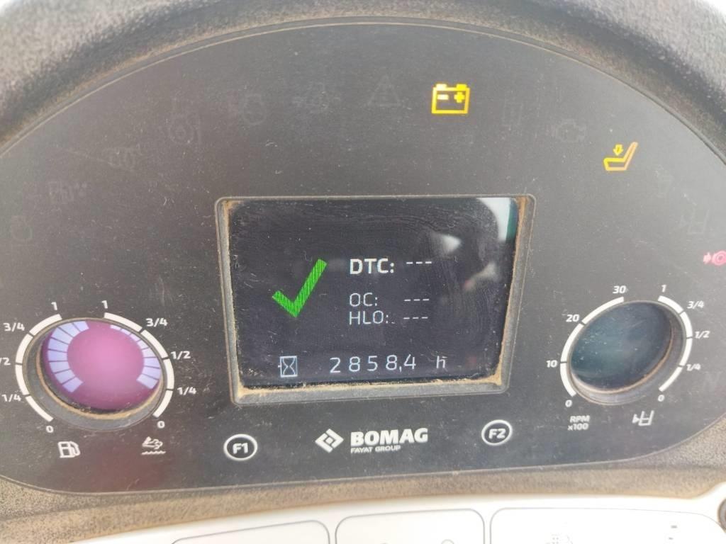 Bomag BW 216 Rouleaux monocylindre