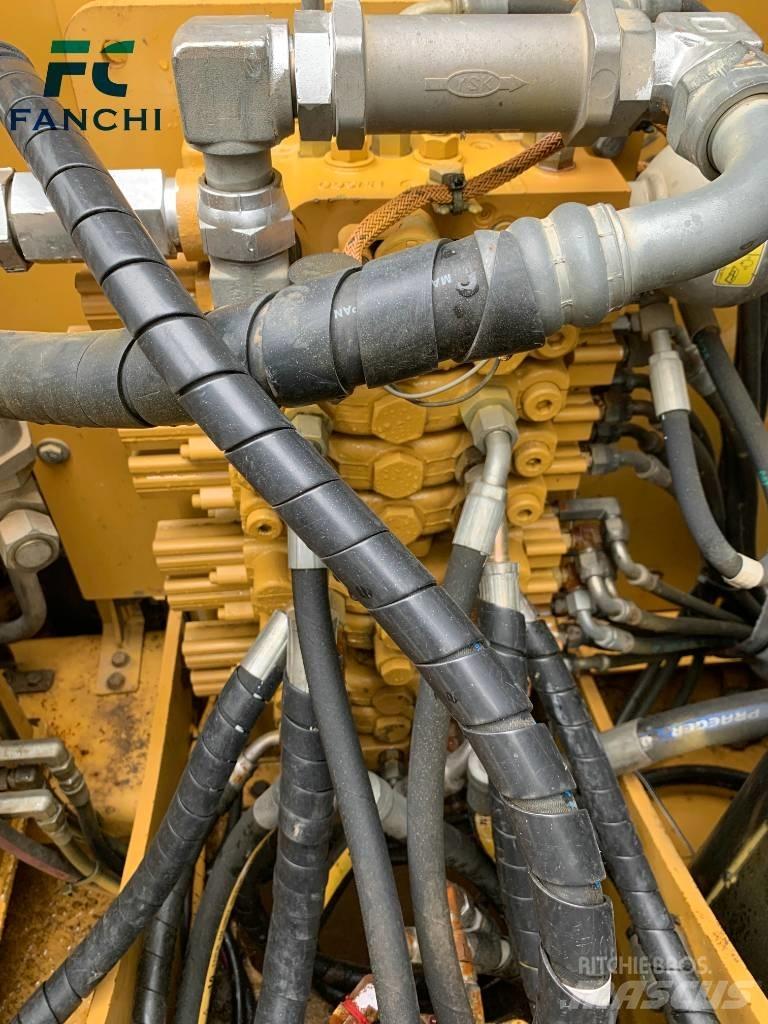 CAT 307E2 Pelle sur chenilles