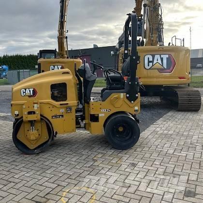 CAT CC 2.7 GC Compacteur de sol