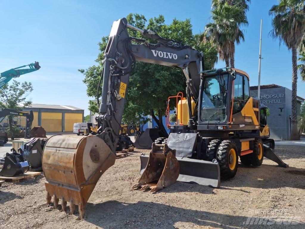 Volvo EWR 150 E Pelle sur pneus