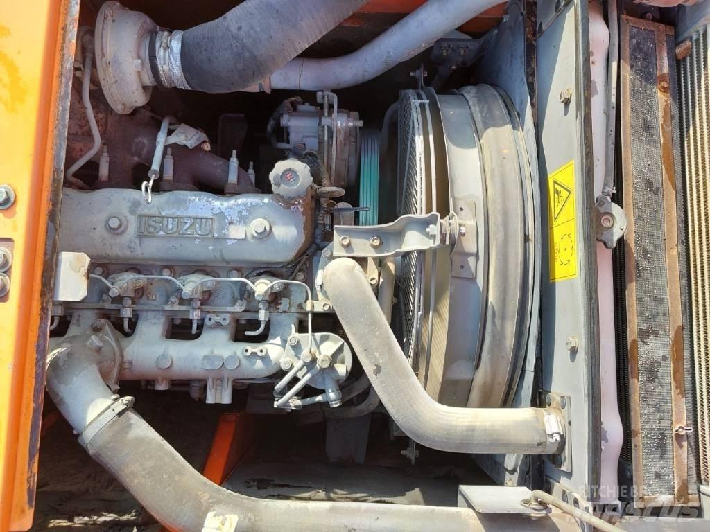 Hitachi ZX225USRLC Pelle sur chenilles
