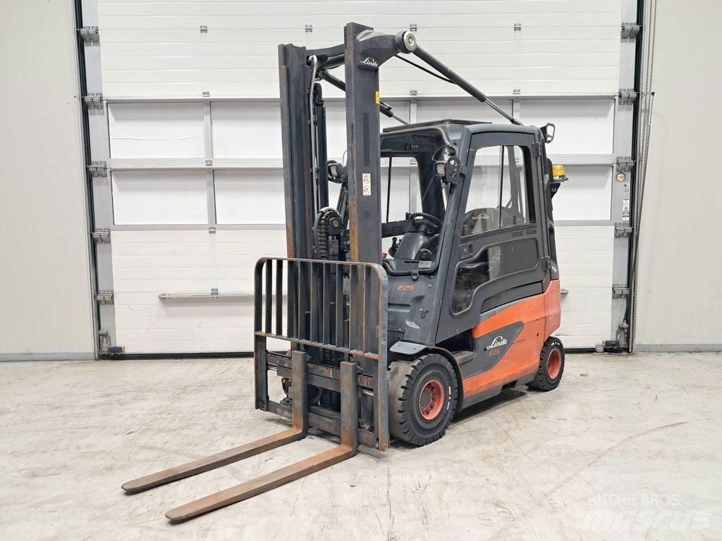 Linde E25-01 Chariots élévateurs électriques