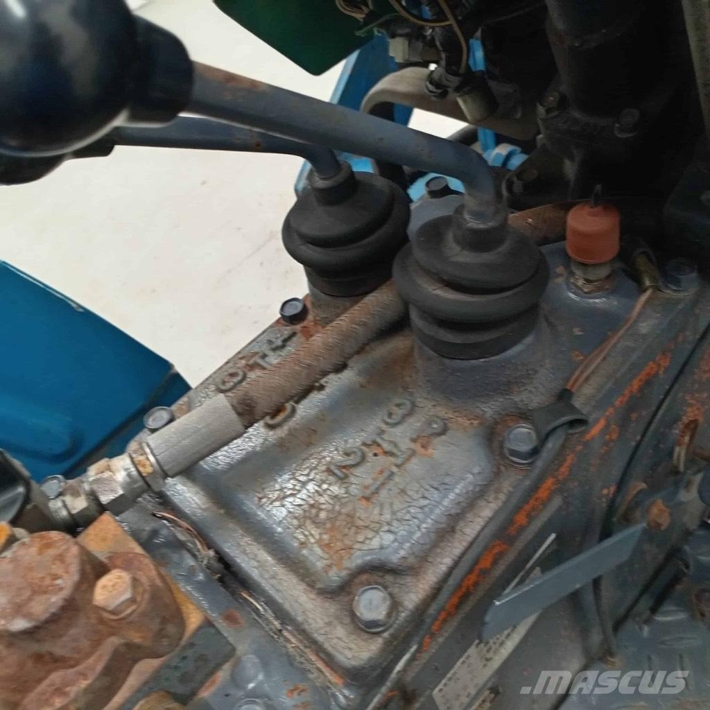 Mitsubishi D 2050FD Tracteur