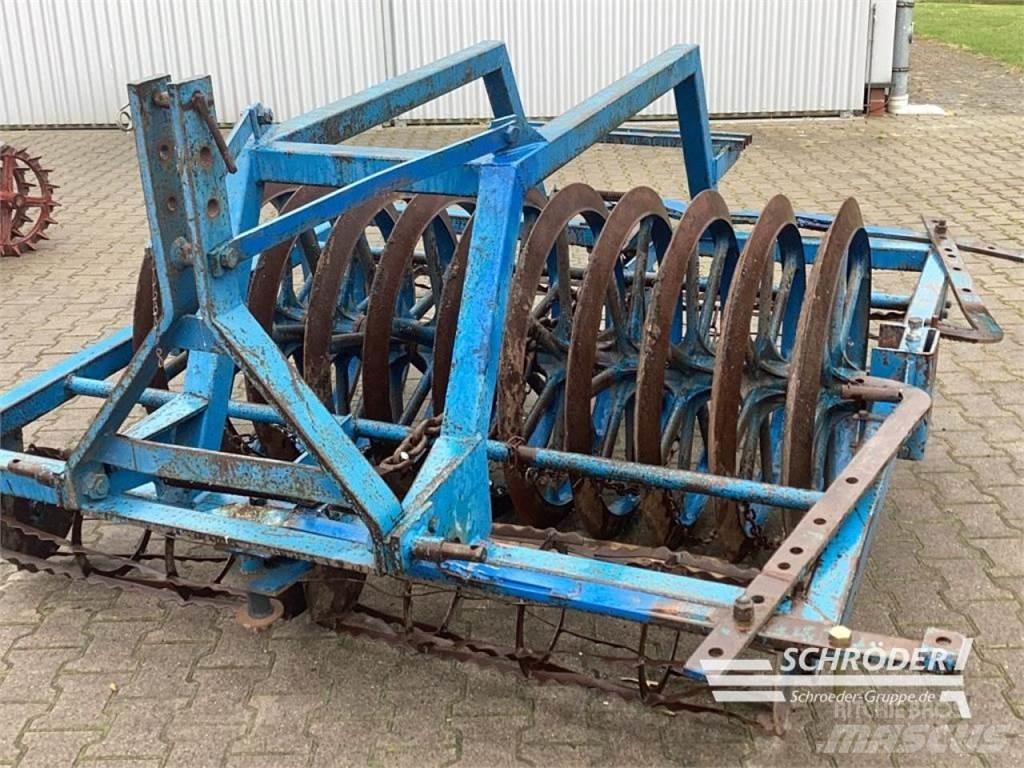  11/900 Rouleau