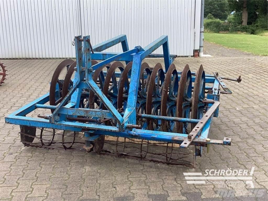  11/900 Rouleau