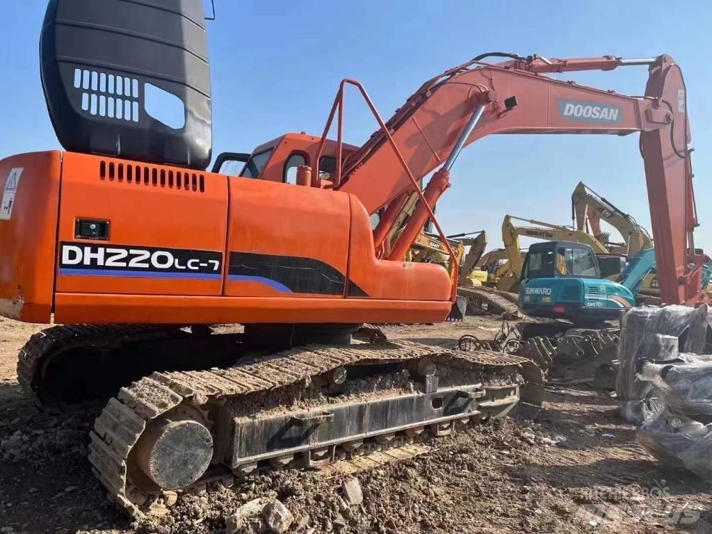 Doosan DH 220 Pelle sur chenilles