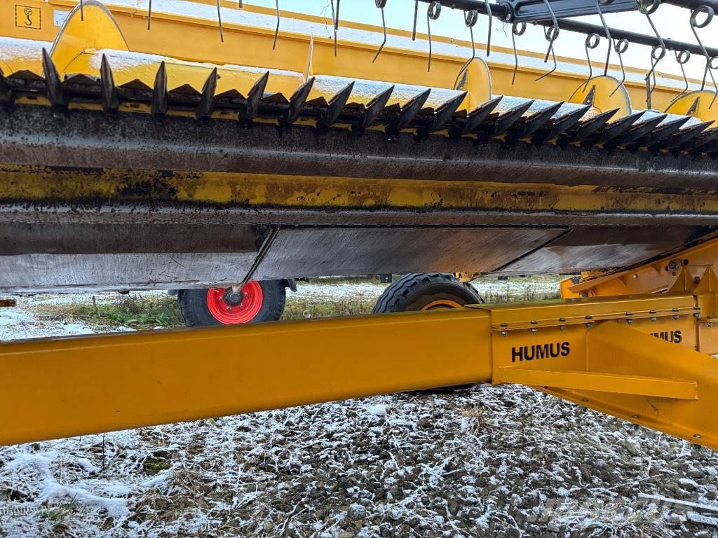 New Holland CX 8.90 Moissonneuse batteuse