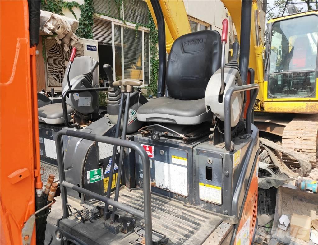 Hitachi ZX 17 U-2 Mini pelle < 7t