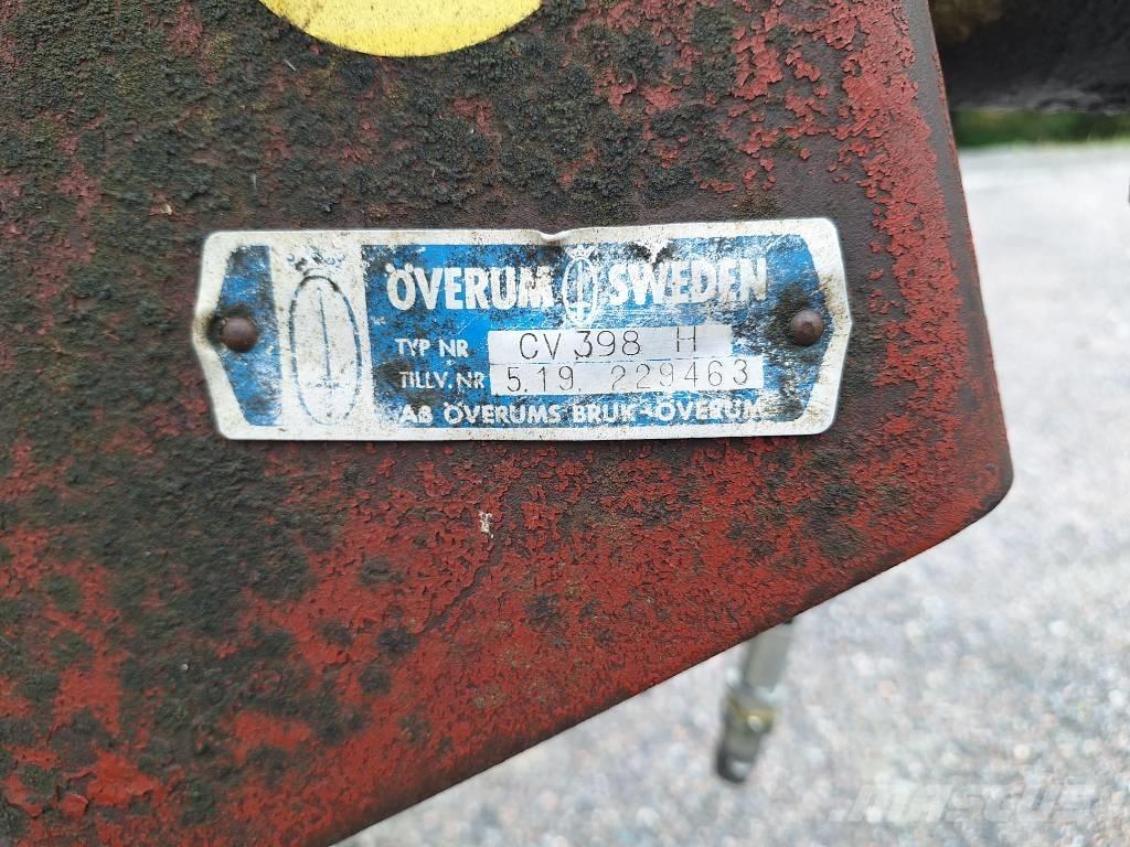 Överum CV 398H Charrue réversible
