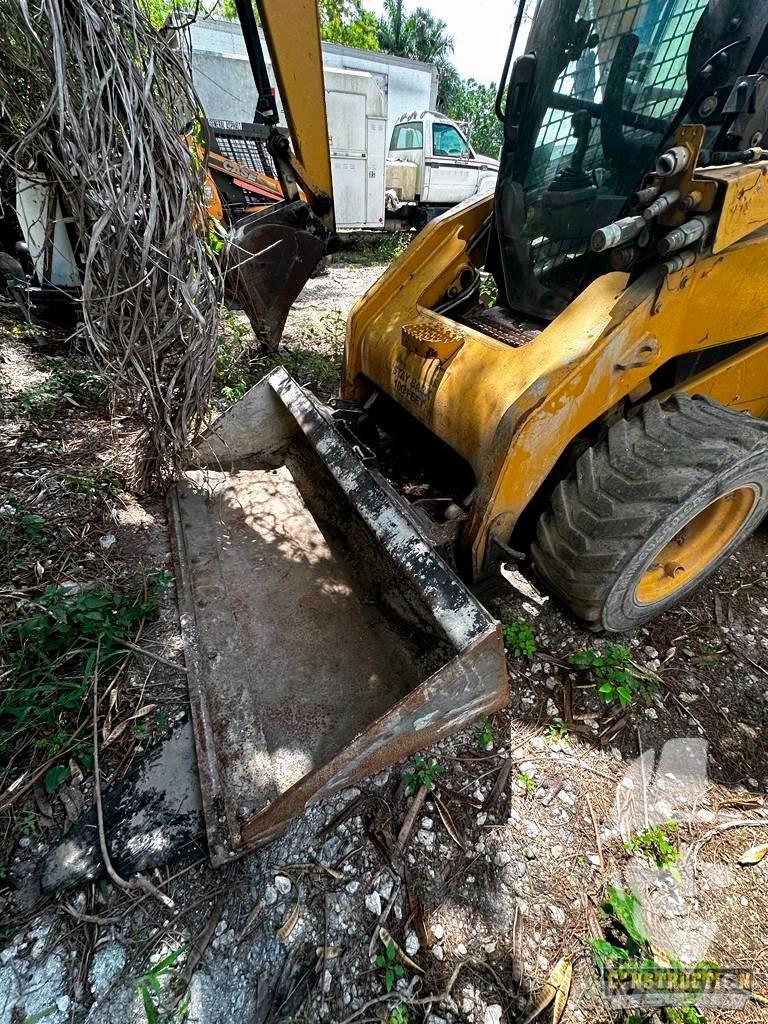 CAT 256 C Chargeuse compacte