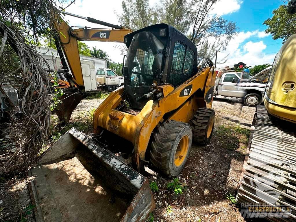 CAT 256 C Chargeuse compacte