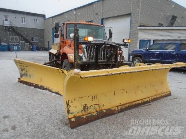 International 7400 Chasse neige