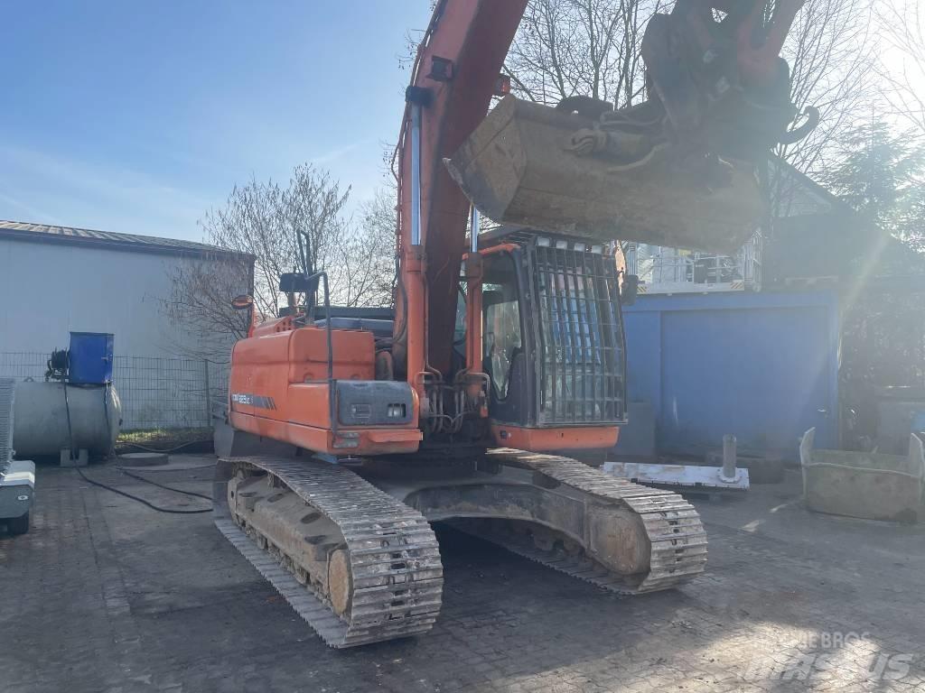Doosan EXCA Pelle sur chenilles