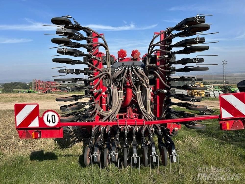 Horsch Focus 6 TD Semoir combiné