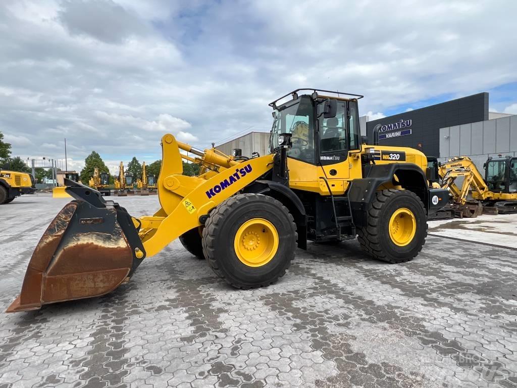 Komatsu WA320-7 Chargeuse sur pneus