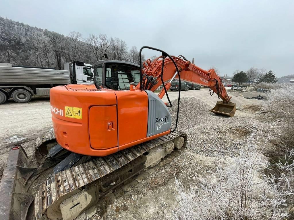 Hitachi ZX 135 US Pelle sur chenilles