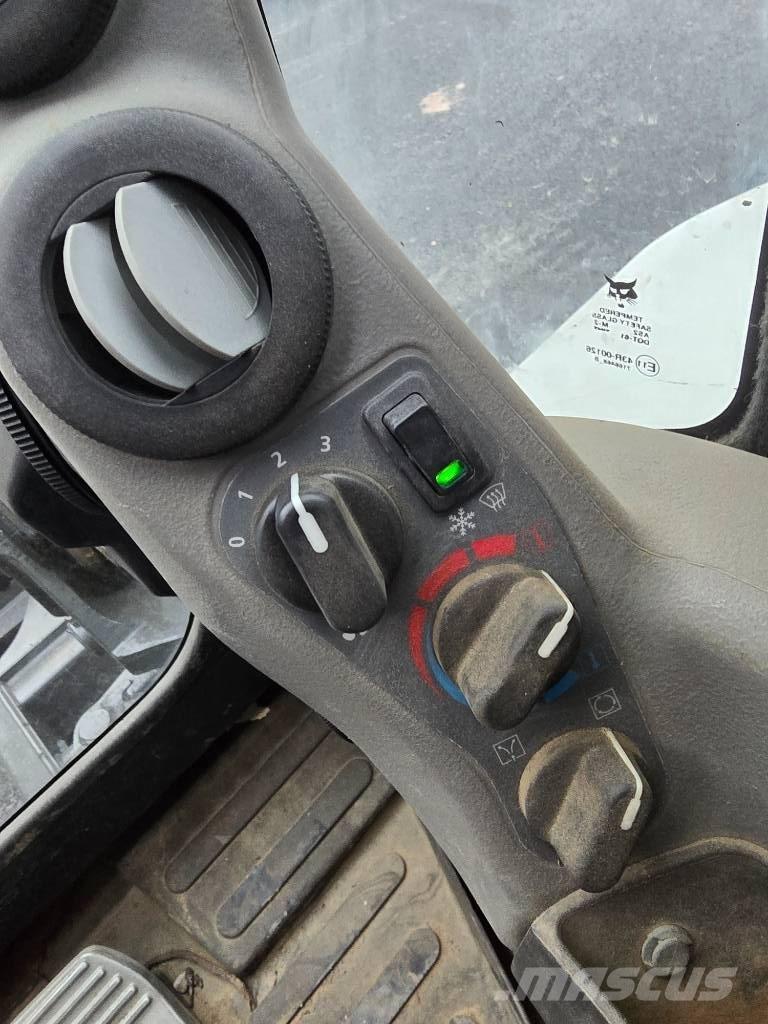 Bobcat E55 Mini pelle < 7t